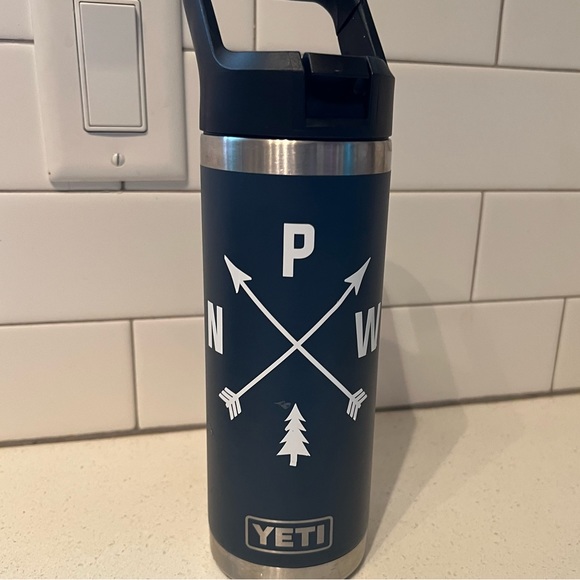 Yeti Other - Blue yeti water bottle